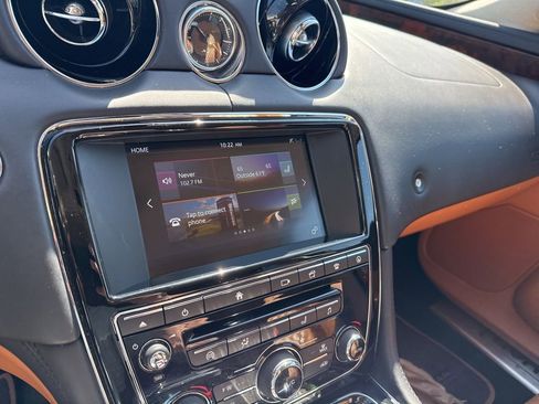 Used 2017 Jaguar XJ L Portfolio AWD/4WD image 13