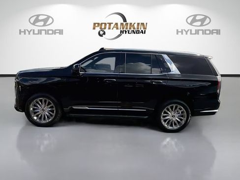 Used 2021 Cadillac Escalade Premium Luxury w/ LPO, Illumination Package RWD image 8