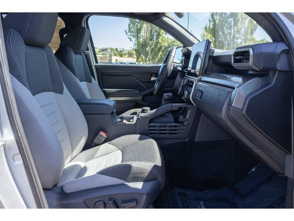 Used 2025 Toyota Tacoma TRD Off-Road w/ TRD Off Road Upgrade Package AWD/4WD image 11