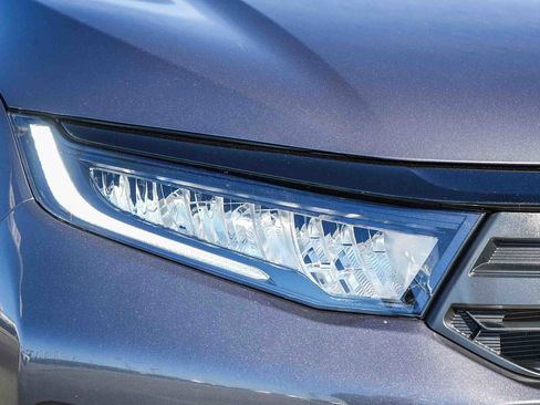 Certified 2025 Honda Odyssey EX-L image 4