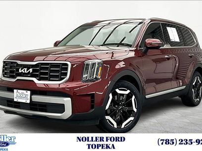 Used 2024 Kia Telluride S w/ S Sunroof Package