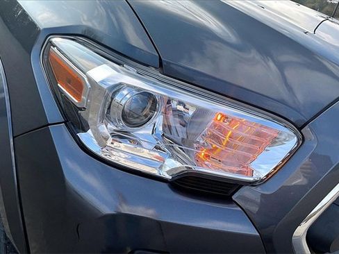 Used 2021 Toyota Tacoma SR5 image 27