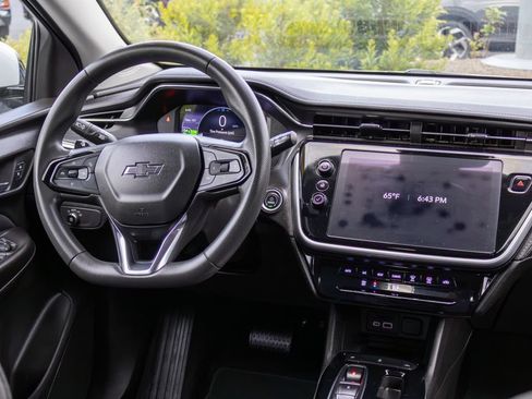 Used 2023 Chevrolet Bolt EUV LT FWD image 11