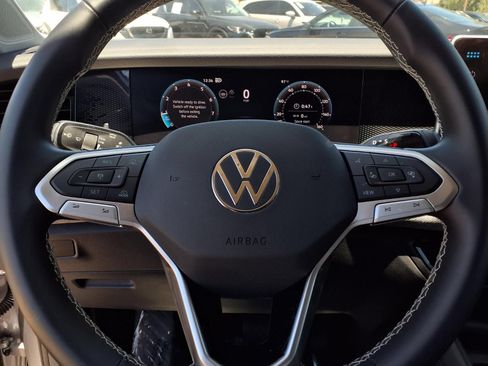 Certified 2026 Volkswagen Tiguan S FWD image 13