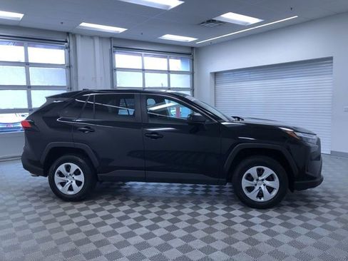 Certified 2025 Toyota RAV4 LE image 34