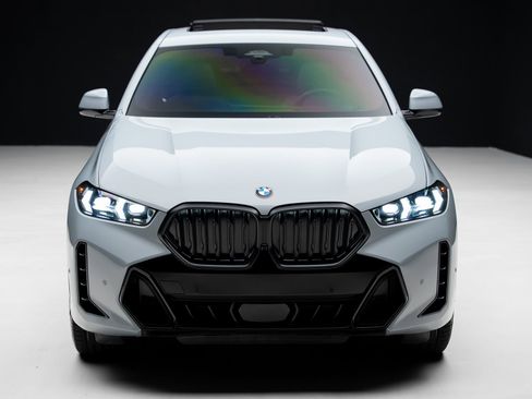 Used 2026 BMW X6 xDrive40i AWD/4WD image 6