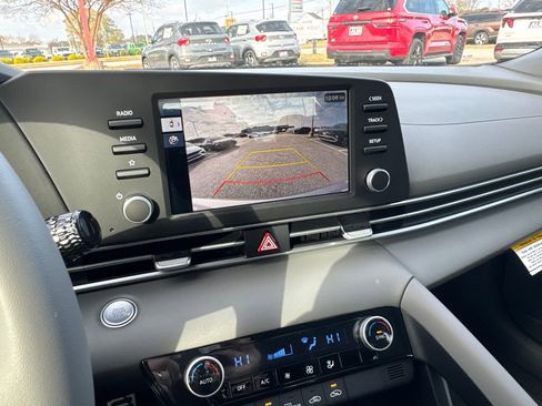 New 2026 Hyundai Elantra Sport image 18