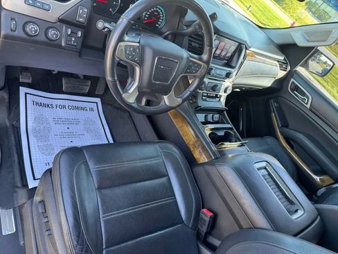 Used 2017 GMC Yukon Denali w/ Open Road Package AWD/4WD image 10