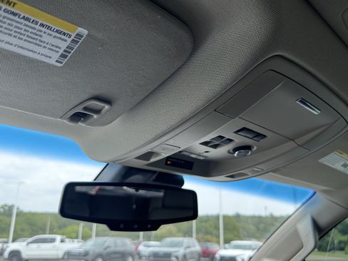 Used 2016 Chevrolet Tahoe LT AWD/4WD image 43