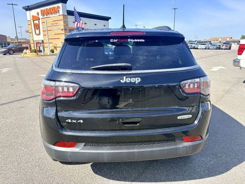 Used 2019 Jeep Compass Latitude w/ Popular Equipment Group AWD/4WD image 5