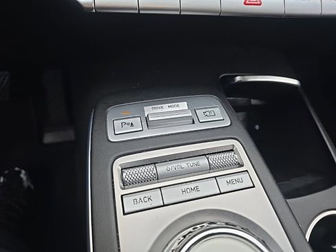 Used 2023 Genesis GV70 2.5T Advanced w/ Advanced Package image 28
