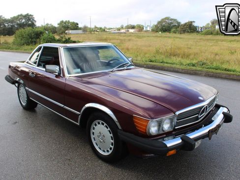 Used 1987 Mercedes-Benz 560 SL image 9