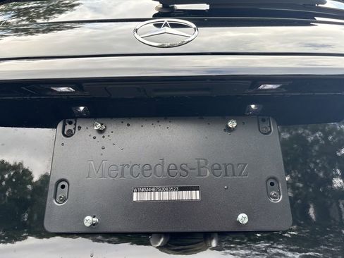 Used 2025 Mercedes-Benz GLC 300 4MATIC image 30
