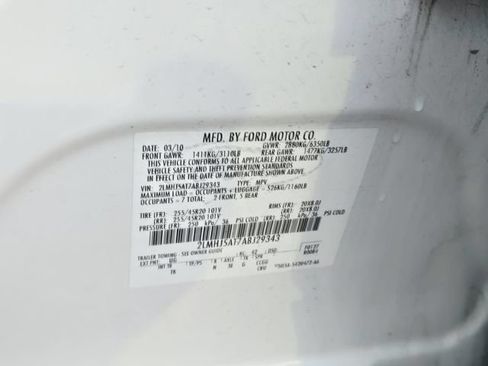 Used 2010 Lincoln MKT AWD image 22