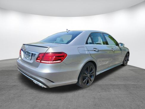 Used 2014 Mercedes-Benz E 350 Sedan w/ Premium 1 Package image 21
