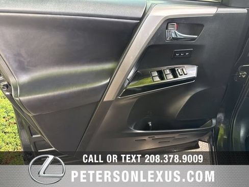 Used 2018 Toyota RAV4 Limited w/ Advanced Technology Package AWD/4WD image 22