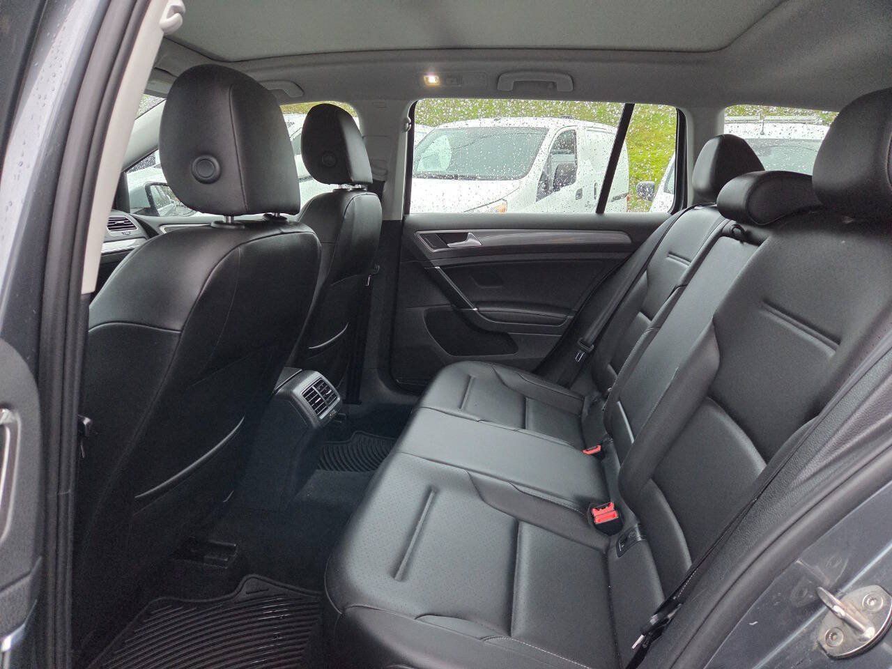Used 2018 Volkswagen Golf Alltrack SE AWD/4WD image 20