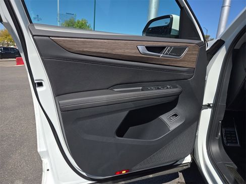 New 2025 Volkswagen Atlas SEL Premium R-Line image 16