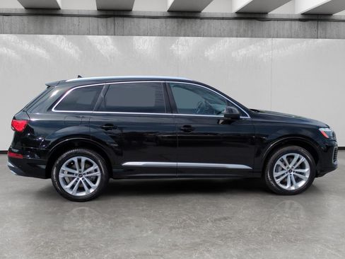 Used 2025 Audi Q7 3.0T Premium Plus AWD/4WD image 8