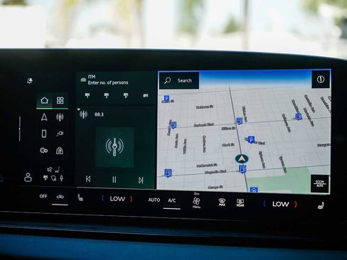 Used 2025 Audi Q6 e-tron Premium Plus w/ Premium Plus image 14