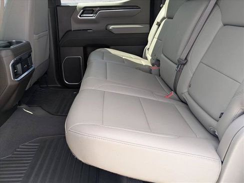 Used 2023 Chevrolet Silverado 1500 LTZ RWD image 17