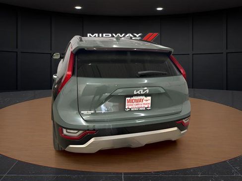 Used 2023 Kia Niro SX Touring FWD image 6