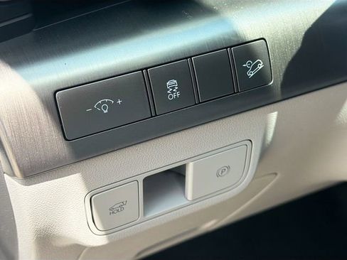 New 2026 Hyundai Kona Limited FWD image 10