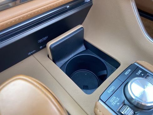 Used 2021 Lexus LC 500 Convertible w/ Touring Package image 32