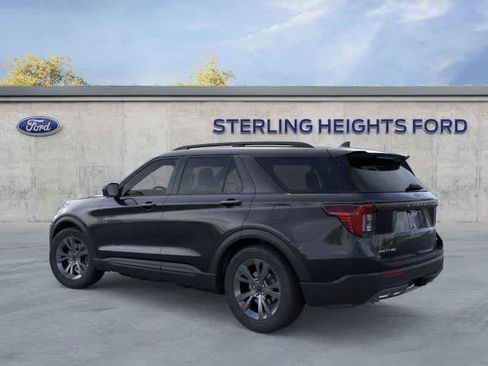 New 2026 Ford Explorer Active w/ Active Comfort Package AWD/4WD image 4