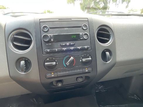 Used 2007 Ford F150 XLT AWD/4WD image 3