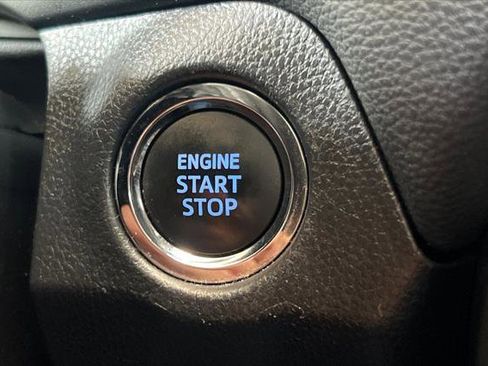 Certified 2022 Toyota RAV4 Limited image 25