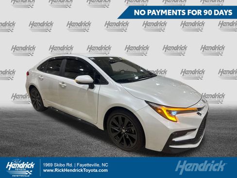 Used 2023 Toyota Corolla SE FWD image 1
