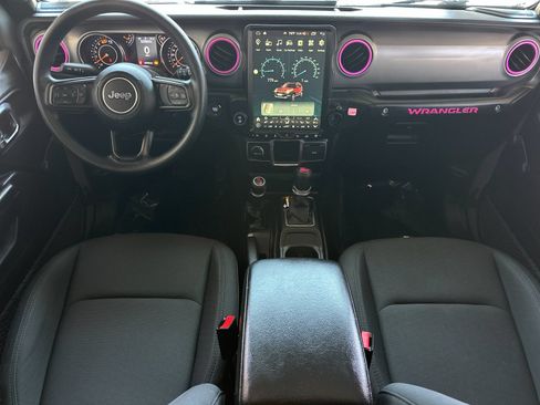 Used 2021 Jeep Wrangler Unlimited Sport AWD/4WD image 12