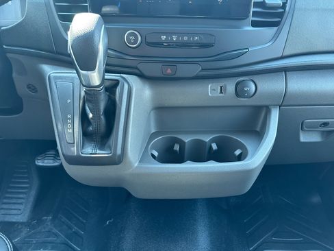 New 2026 Ford Transit 250 148 Medium Roof image 20