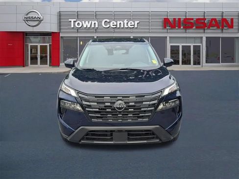 Used 2026 Nissan Rogue Dark Armor FWD image 2