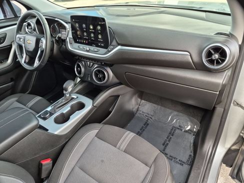 Used 2023 Chevrolet Blazer LT w/ LPO, Black Grille Bar Package FWD image 28