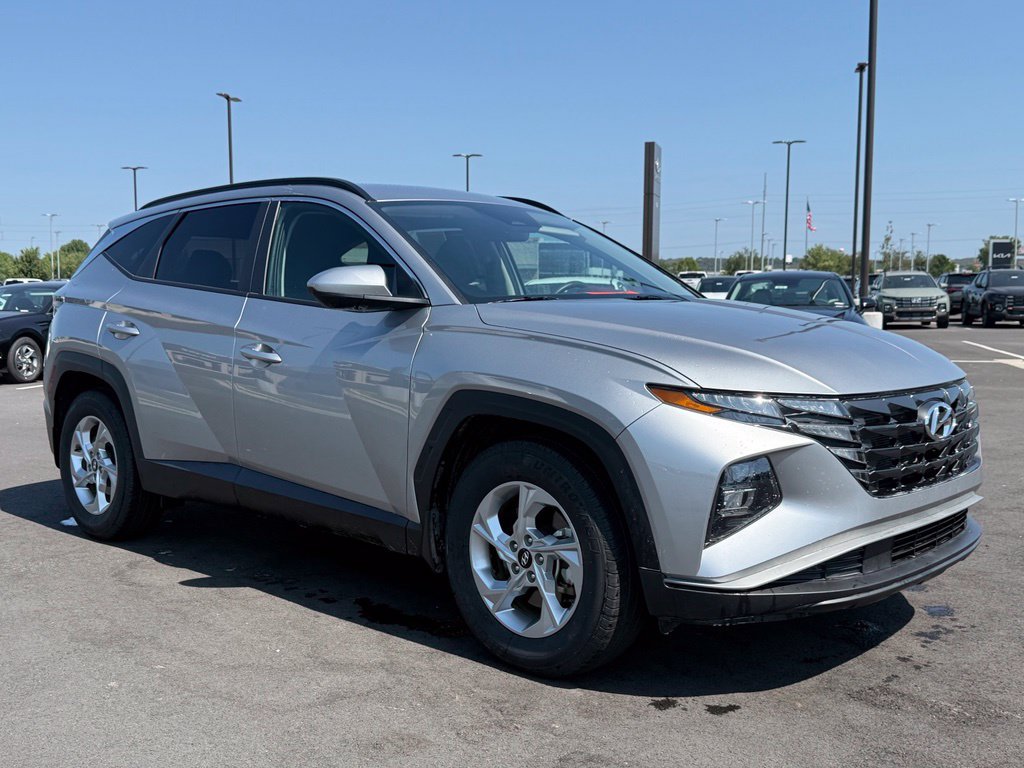 Used 2024 Hyundai Tucson SEL FWD image 3
