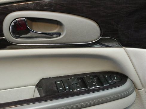 Used 2015 Buick Enclave Convenience w/ Trailering Package image 18