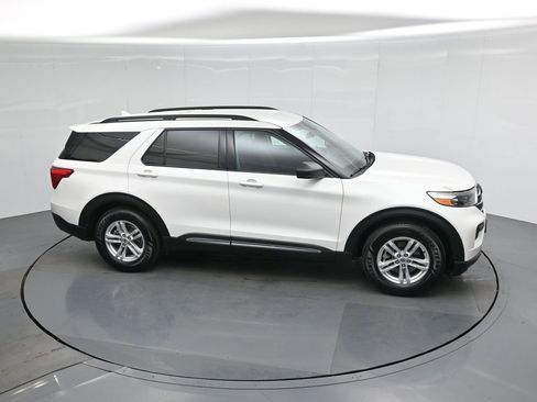 Certified 2022 Ford Explorer XLT image 56
