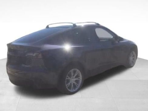 Used 2021 Tesla Model Y Long Range AWD/4WD image 6