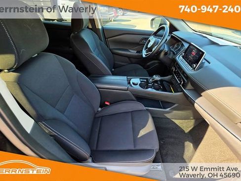 Used 2024 Nissan Rogue S AWD/4WD image 27