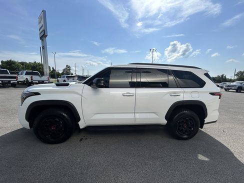Used 2023 Toyota Sequoia TRD Pro AWD/4WD image 4
