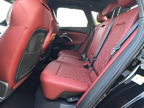 New 2025 Audi SQ5 Premium Plus image 15