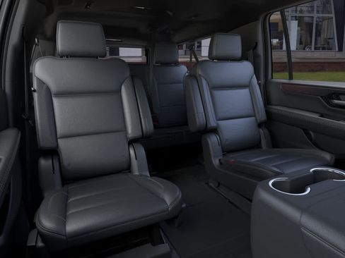 New 2026 GMC Yukon XL Denali w/ Denali Reserve Package AWD/4WD image 17