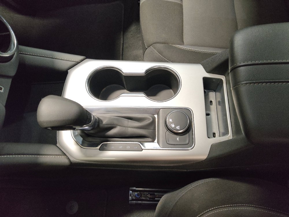 Used 2025 Chevrolet Blazer LT FWD image 26