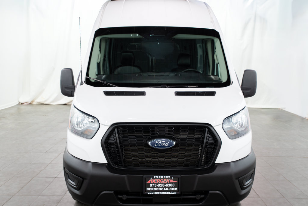 Used 2025 Ford Transit 250 148 High Roof RWD image 2
