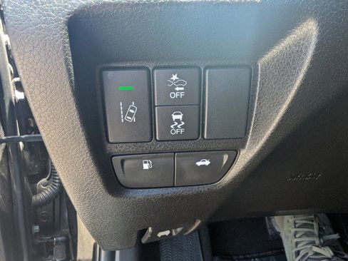 Used 2019 Acura TLX FWD image 17