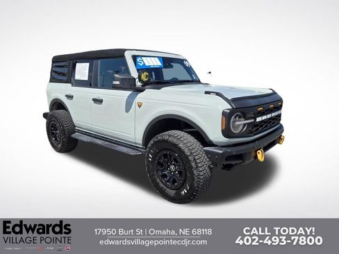 Used 2024 Ford Bronco Badlands w/ Sasquatch Package AWD/4WD image 1