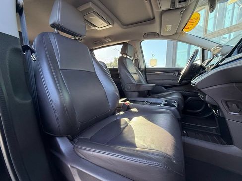 Used 2019 Honda Odyssey Elite image 17