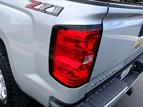 Used 2018 Chevrolet Silverado 1500 LT w/ Texas Edition image 28